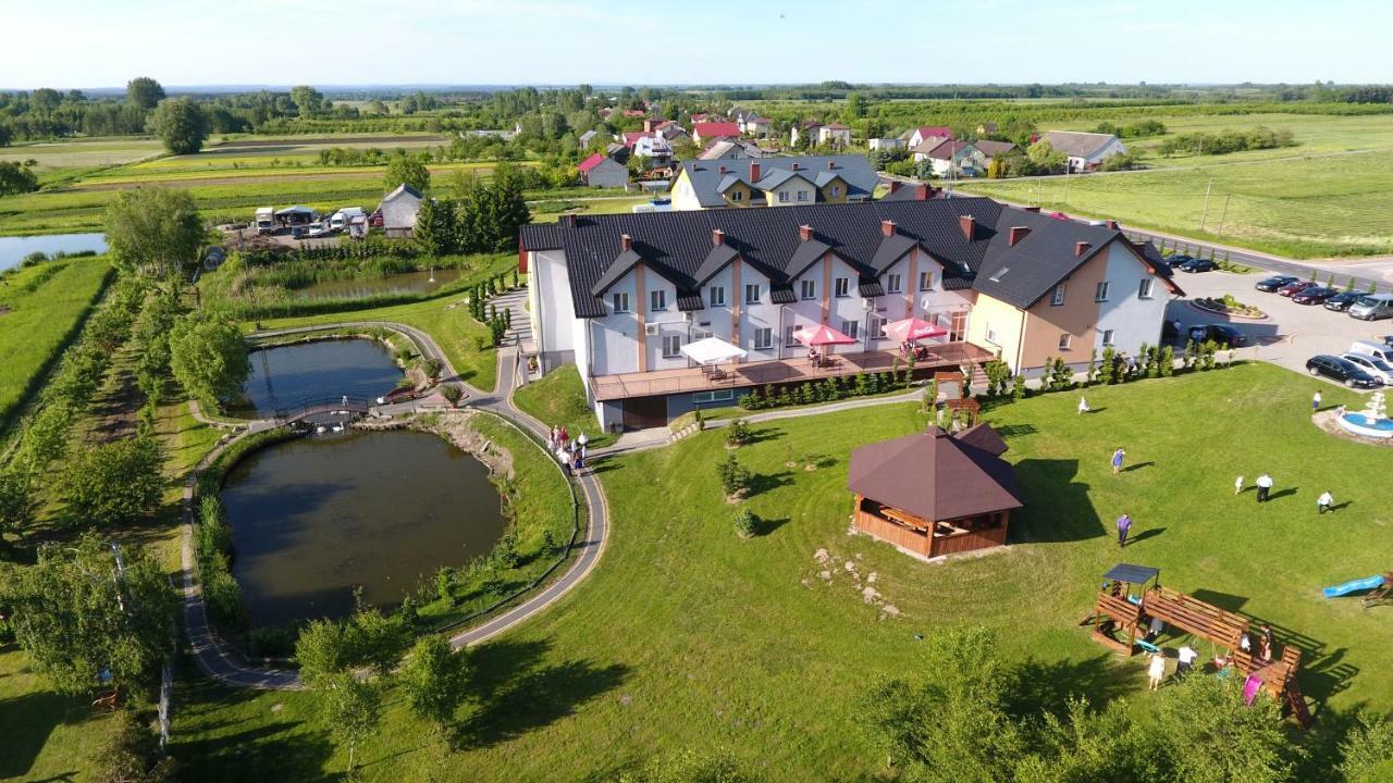 Hotel Restauracja Lorenzo Stopnica Buitenkant foto