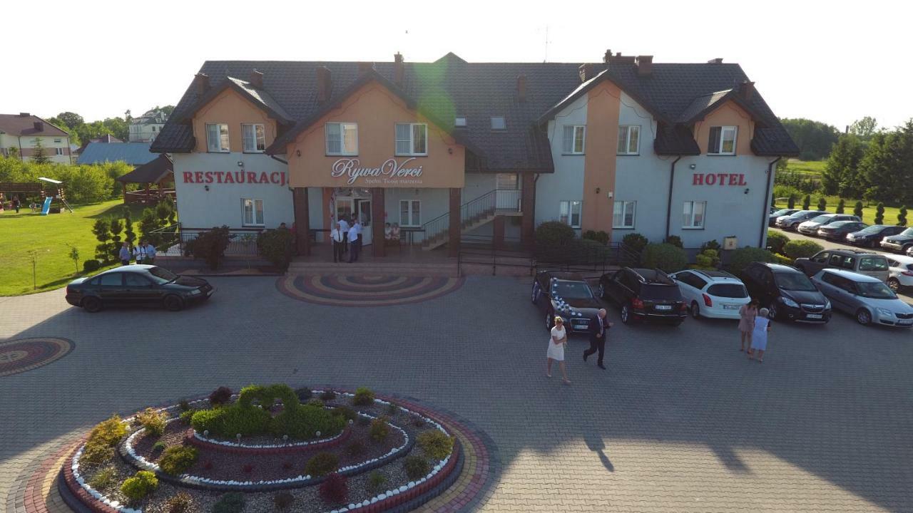Hotel Restauracja Lorenzo Stopnica Buitenkant foto